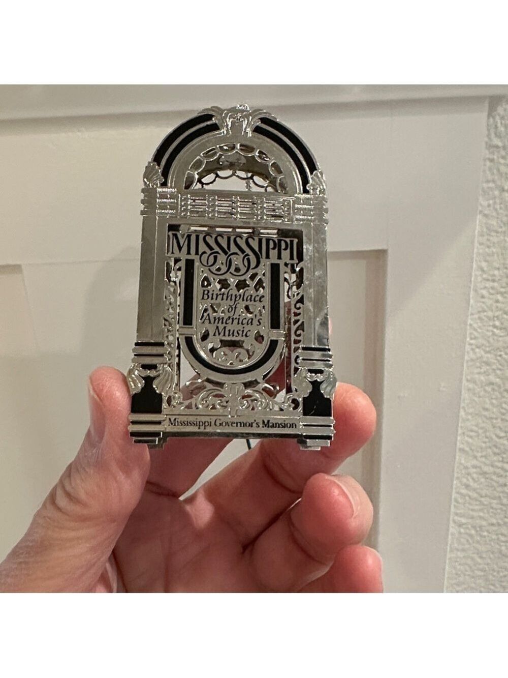 Mississippi Jukebox-shaped Christmas 2006 Ornament from MS Governor’s Mansion